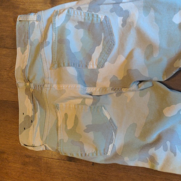 Gap Denim camo jeans - Picture 5 of 5